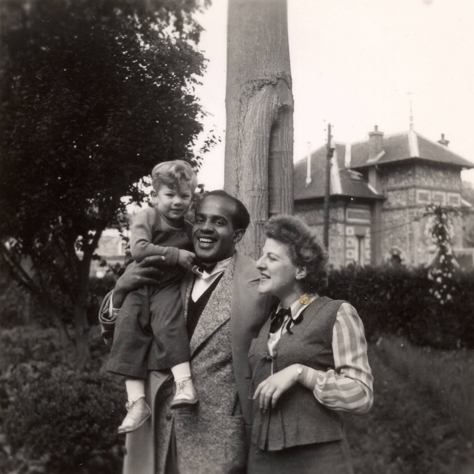 With Mom and Bildil, Paris 1948
